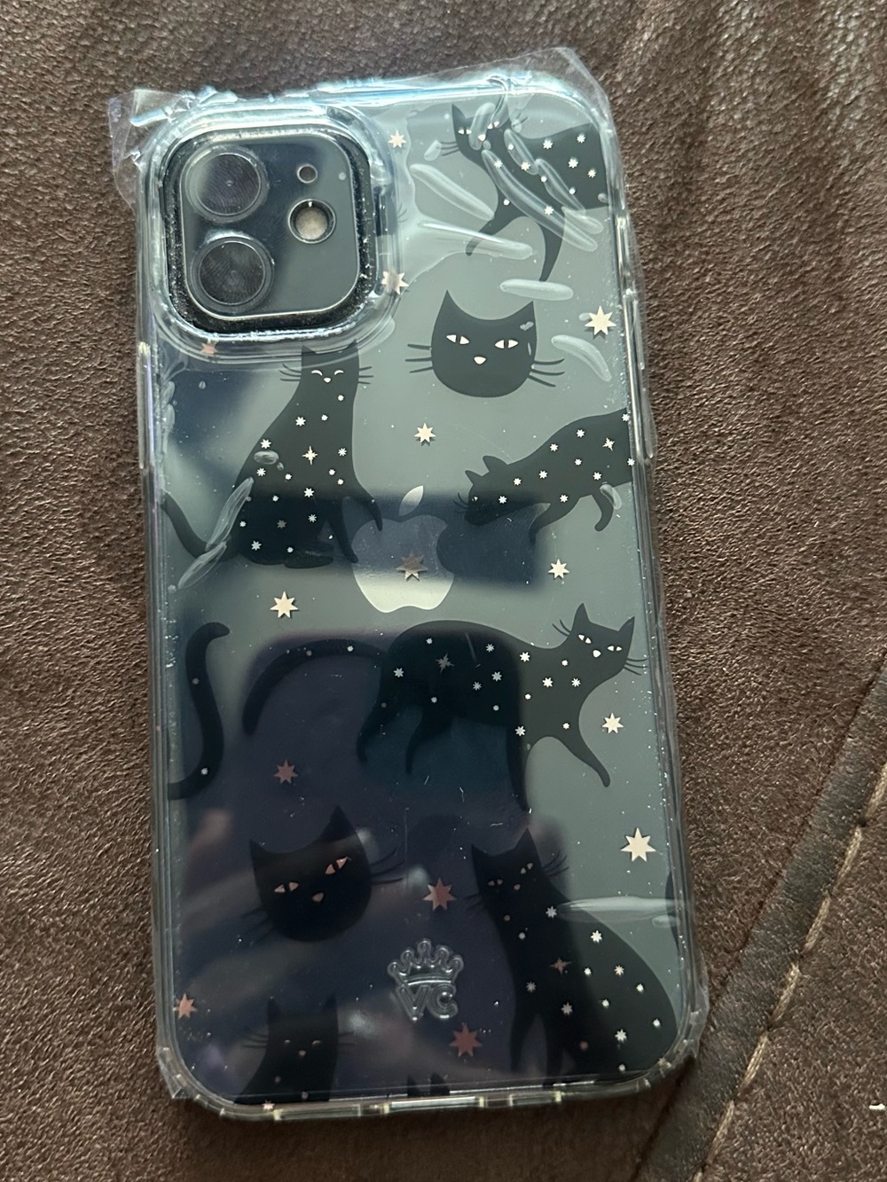 Velvet Caviar Protective Phone Case with Black and White Design - Picture 6 of 8